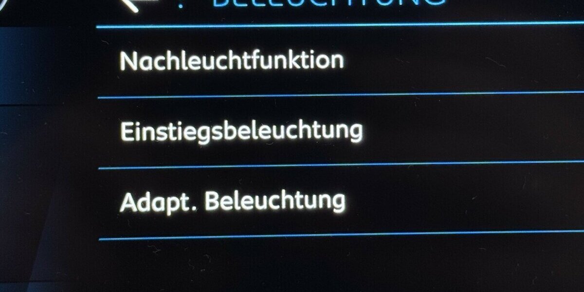 Peugeot 5008 GT 180 Blue HDi EAT8 1.Hand Nachtsicht 31.700 km 32.985 &euro; Lich 35423