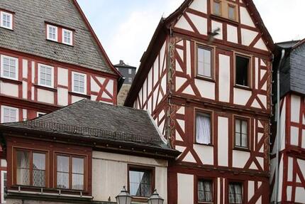 Haus Dillenburg - 7 Zimmer, 130 m&sup2;, 185.000&euro; | Angebot:25312080