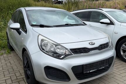 Kia Rio 88.916 km 7.100 &euro; Herborn 35745