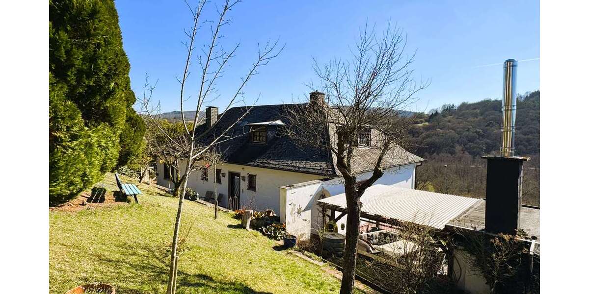 Einfamilienhaus Herborn - 7 Zimmer, 176 m&sup2;, 299.000&euro; | Angebot:20308792