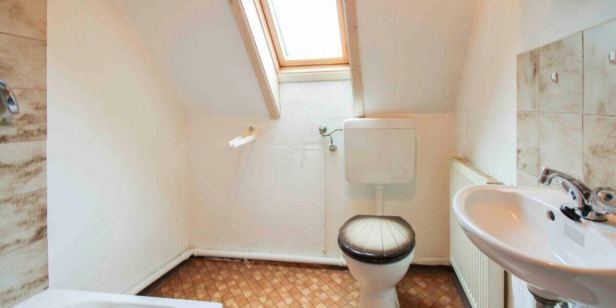 Einfamilienhaus Dillenburg Donsbach - 5 Zimmer, 109 m&sup2;, 150.000&euro; | Angebot:26229560