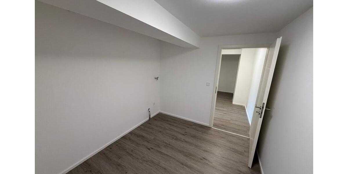 Etagenwohnung Hungen - 3.5 Zimmer, 82 m&sup2;, 800&euro; | Angebot:25493140