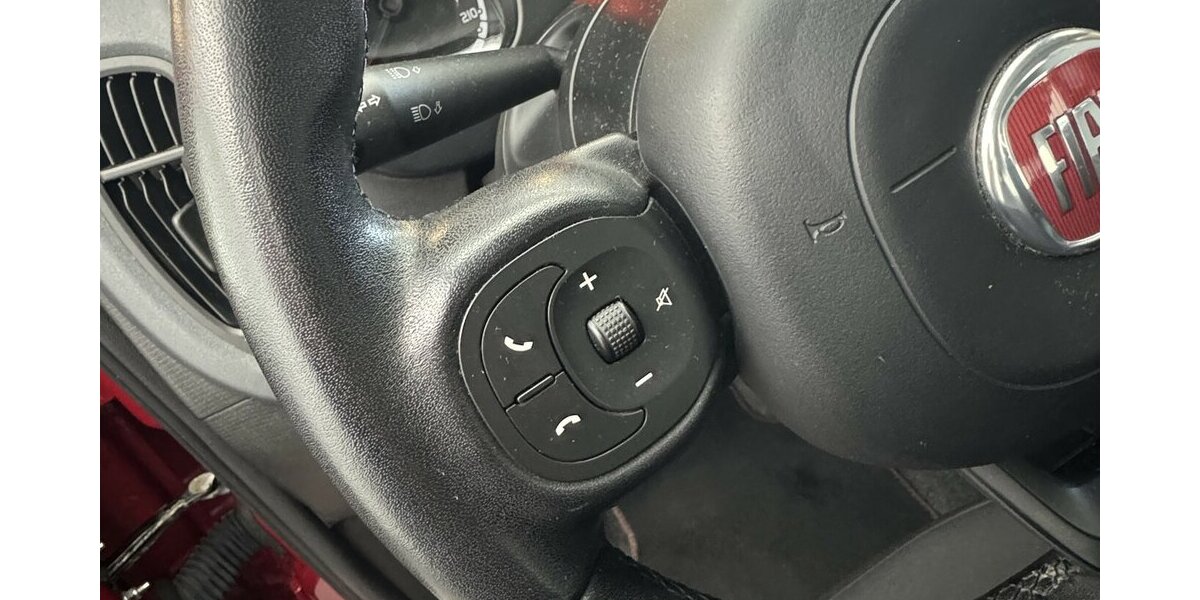 Fiat Panda Cross Red 1.0 Hybrid 1.Hand Neuwertig! 38.820 km 12.220 &euro; Lich 35423