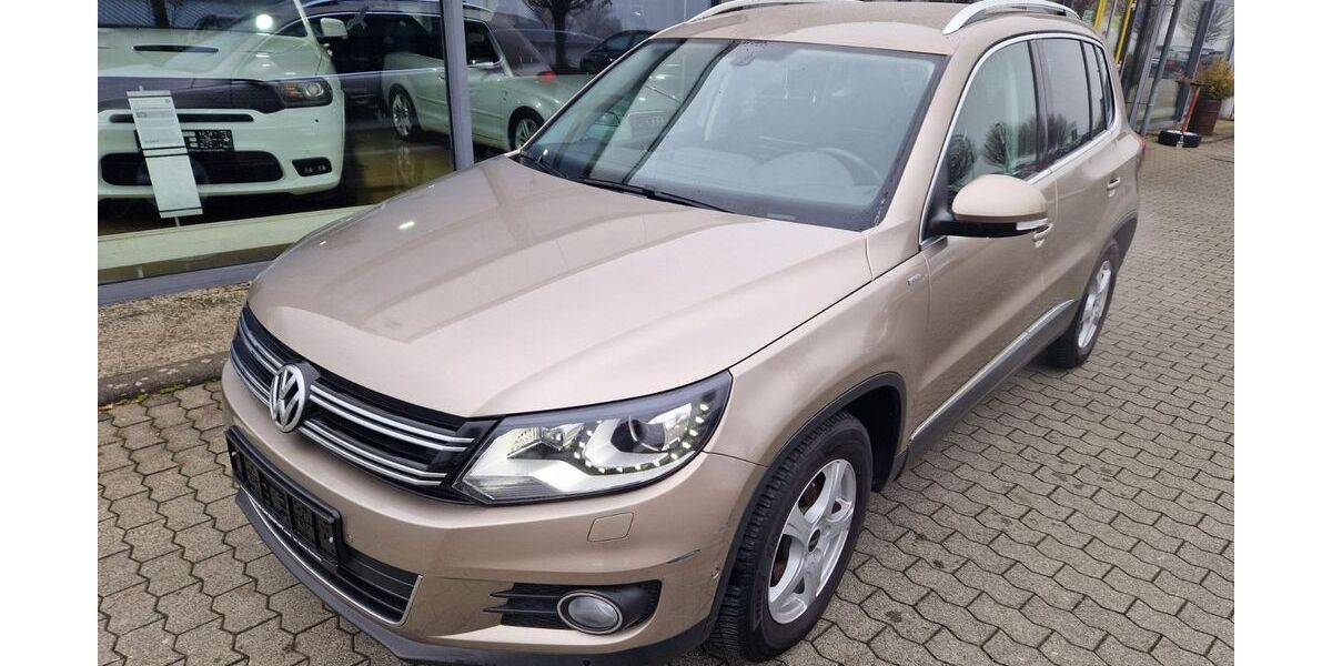 VW Tiguan 122.077 km 10.990 &euro; Ehringshausen 35630