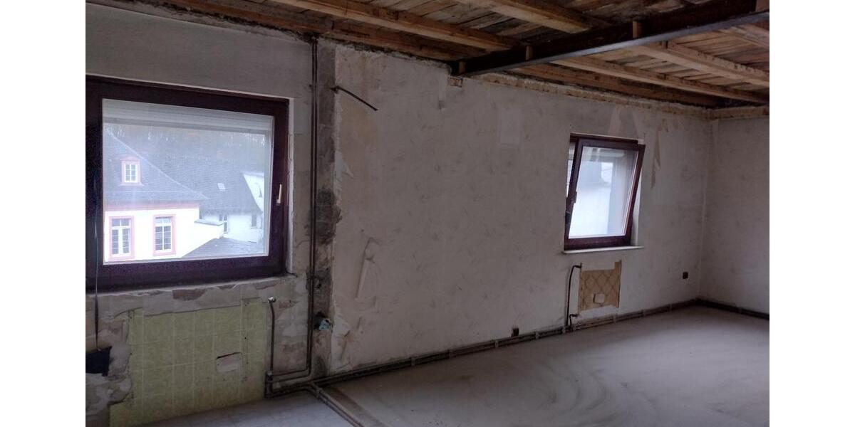 Reihenhaus Weilburg - 4 Zimmer, 100 m&sup2;, 125.000&euro; | Angebot:26739885