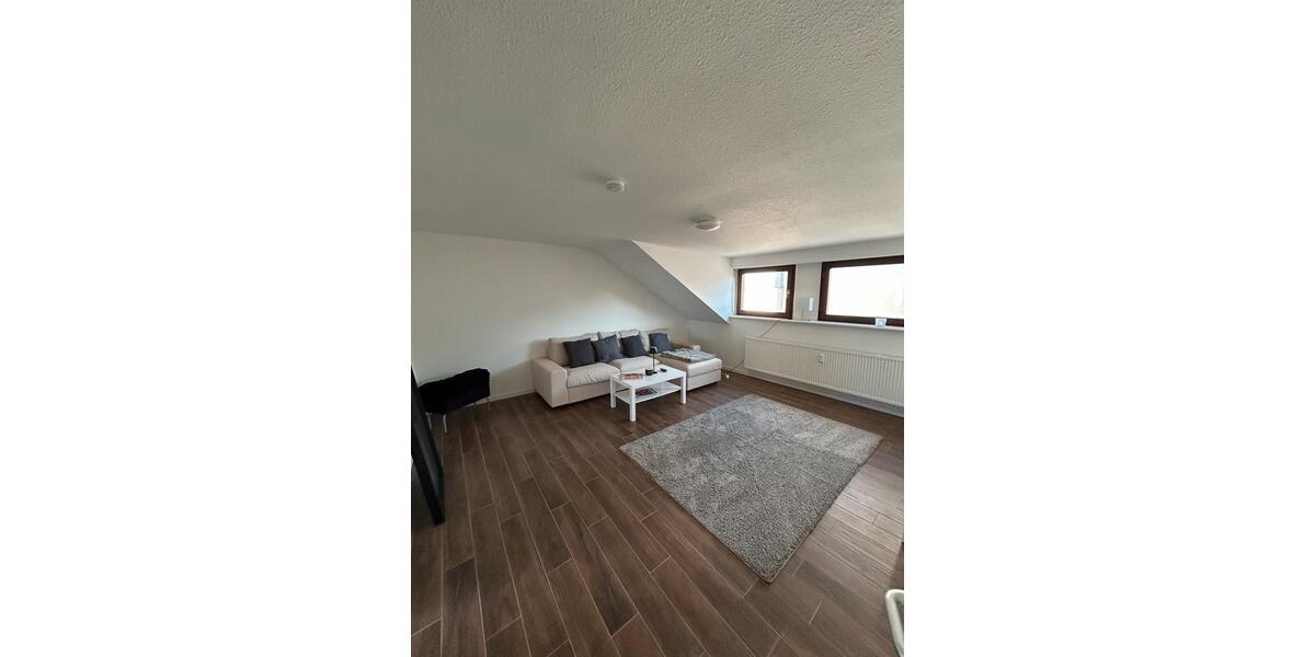 Dachgeschoßwohnung Gießen Schlangenzahl - 3 Zimmer, 70 m&sup2;, 814&euro; | Angebot:26010385