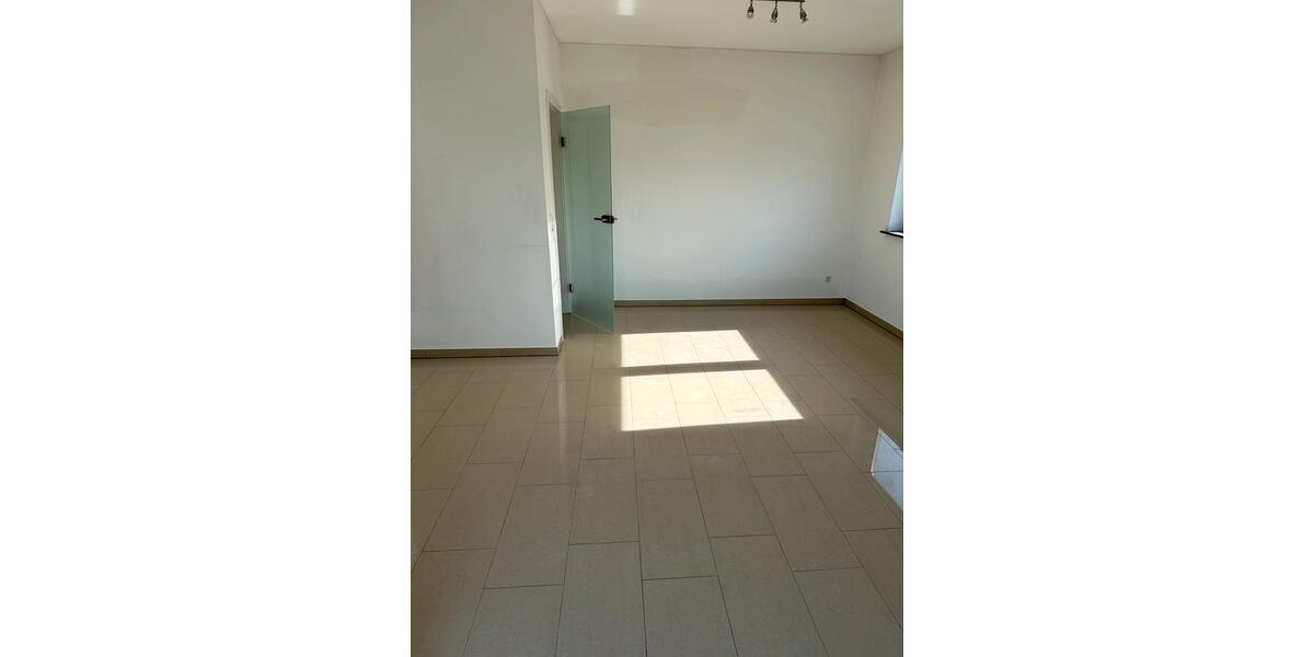 Dachgeschoßwohnung Gießen Wieseck - 3 Zimmer, 90 m&sup2;, 1.150&euro; | Angebot:26050734