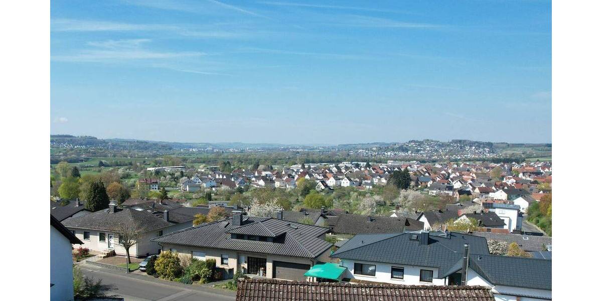 Einfamilienhaus Lahnau / Waldgirmes Waldgirmes - 5 Zimmer, 215 m&sup2;, 659.000&euro; | Angebot:26205459