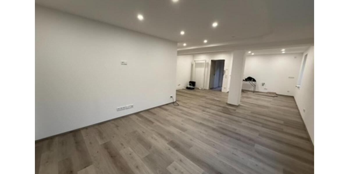 Etagenwohnung Solms - 2 Zimmer, 65 m&sup2;, 700&euro; | Angebot:25947897