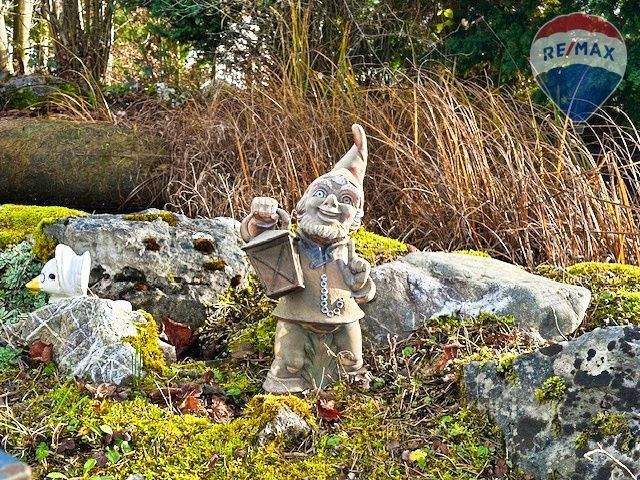 Mehrfamilienhaus, Wohnhaus Runkel Schadeck - 9 Zimmer, 360 m&sup2;, 425.000&euro; | Angebot:25664422