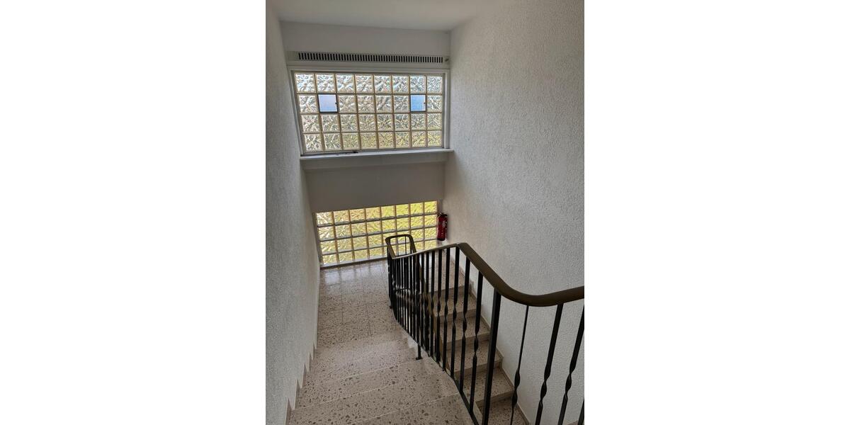 Dachgeschoßwohnung Solms - 3 Zimmer, 79 m&sup2;, 200.000&euro; | Angebot:27204271