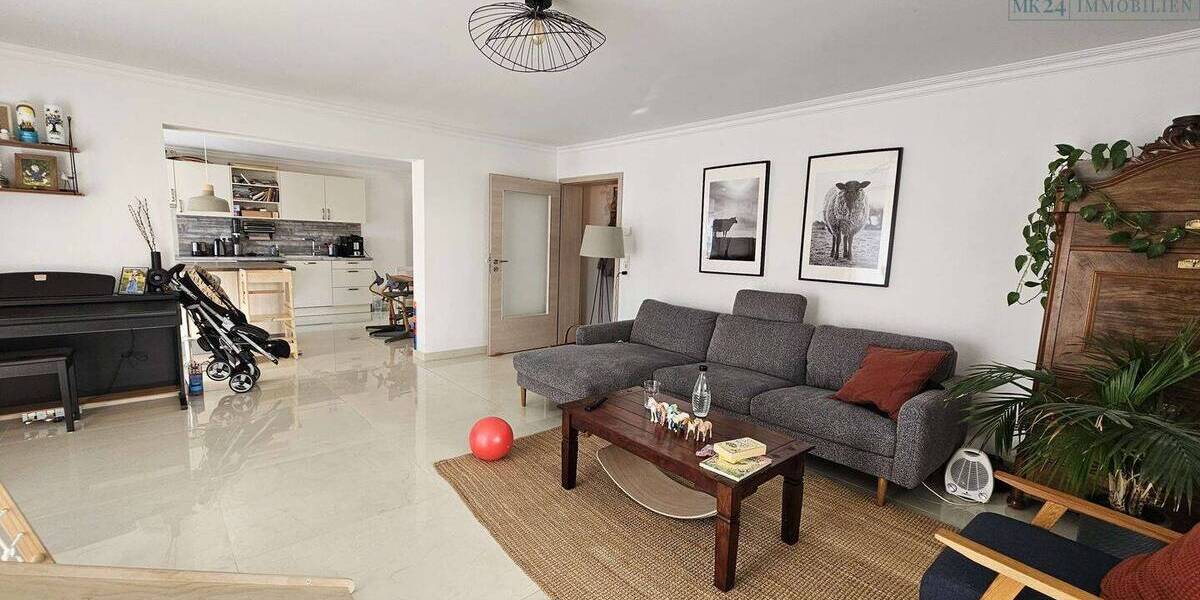 Etagenwohnung Langgöns - 4 Zimmer, 142 m&sup2;, 1.600&euro; | Angebot:26291317