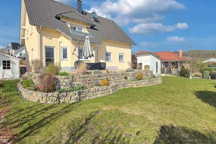 Haus Grävenwiesbach - 9 Zimmer, 193 m&sup2;, 635.000&euro; | Angebot:26217948