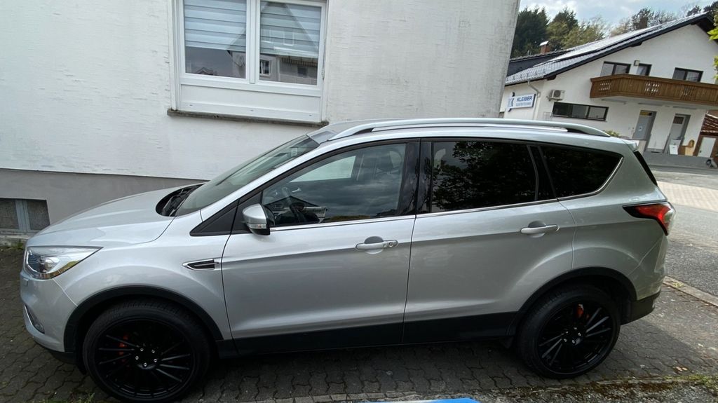 Ford Kuga 58.000 km 13.500 &euro; Löhnberg 35792