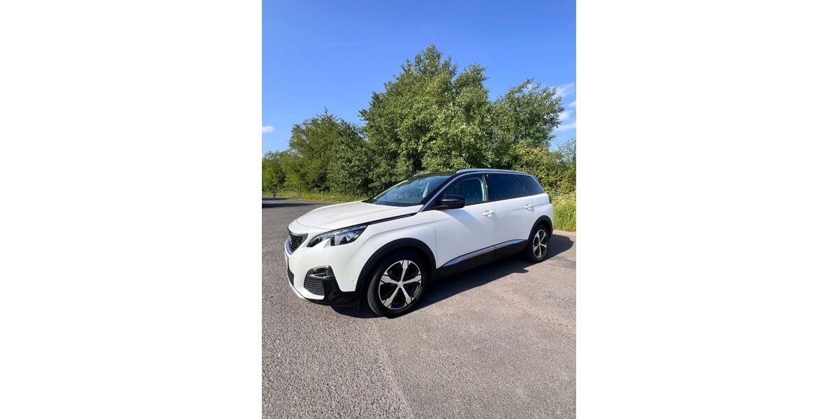 Peugeot 5008 90.577 km 22.000 &euro; Staufenberg 35460