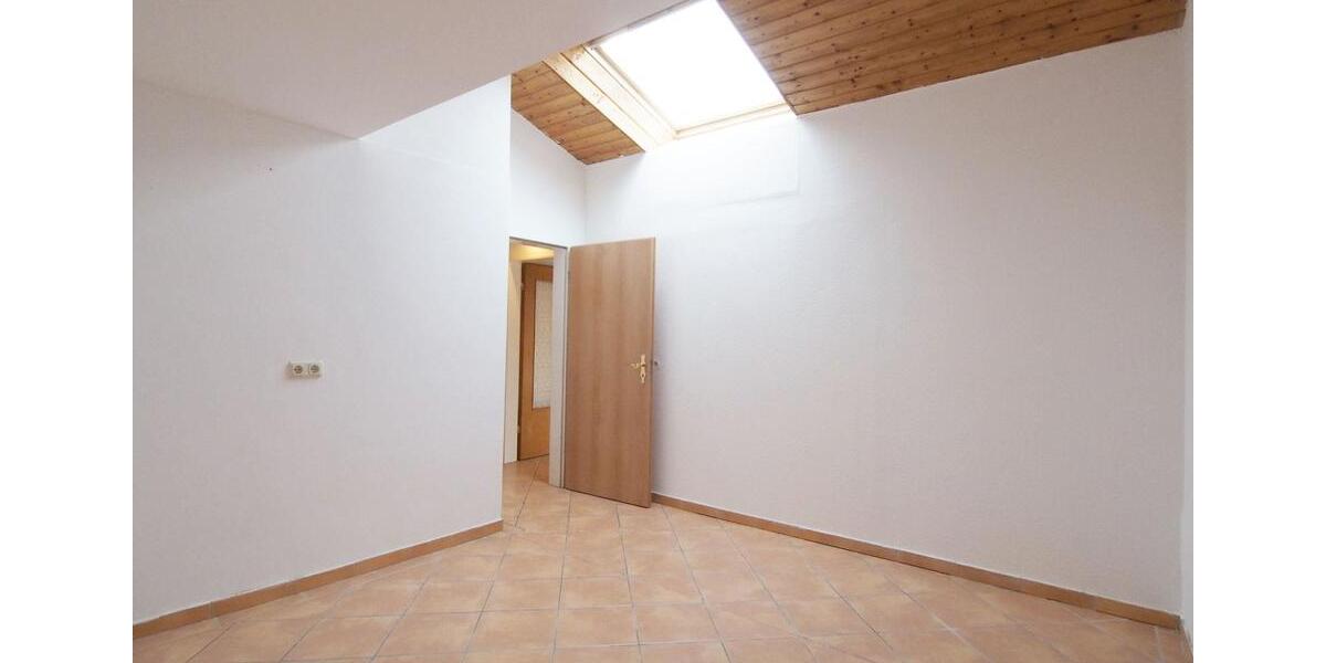 Etagenwohnung Wettenberg - 3 Zimmer, 74 m&sup2;, 740&euro; | Angebot:25853924