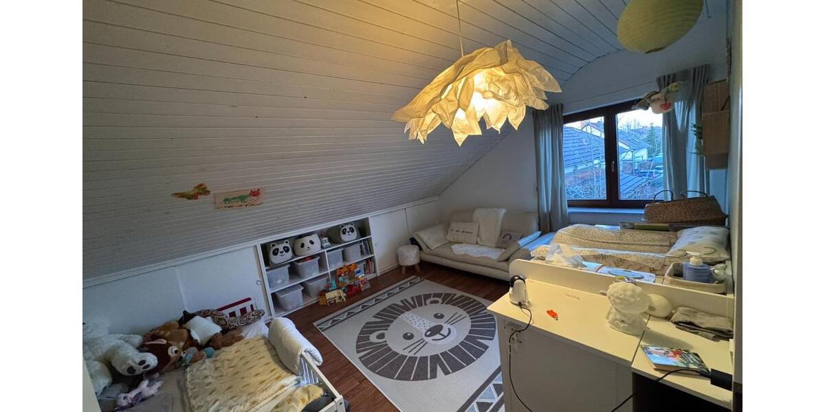 Einfamilienhaus Neu-Anspach Anspach - 6.5 Zimmer, 174 m&sup2;, 695.000&euro; | Angebot:25837520