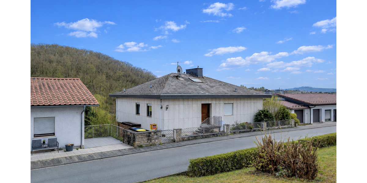 Einfamilienhaus Aßlar - 7 Zimmer, 300 m&sup2;, 529.000&euro; | Angebot:26136711