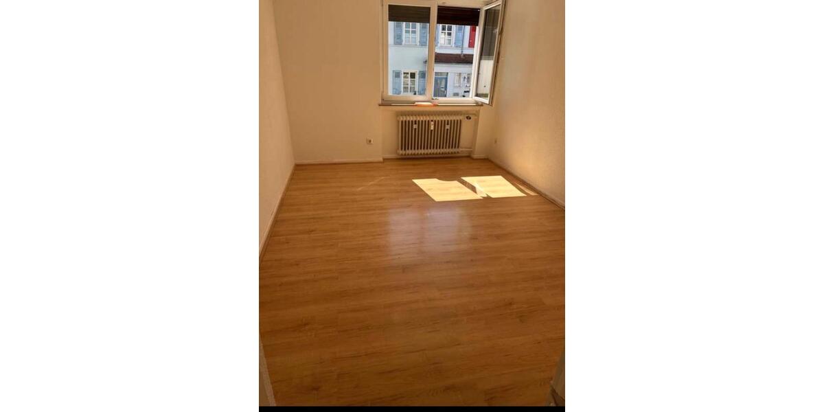 Etagenwohnung Butzbach - 4 Zimmer, 86 m&sup2;, 1.000&euro; | Angebot:25929752