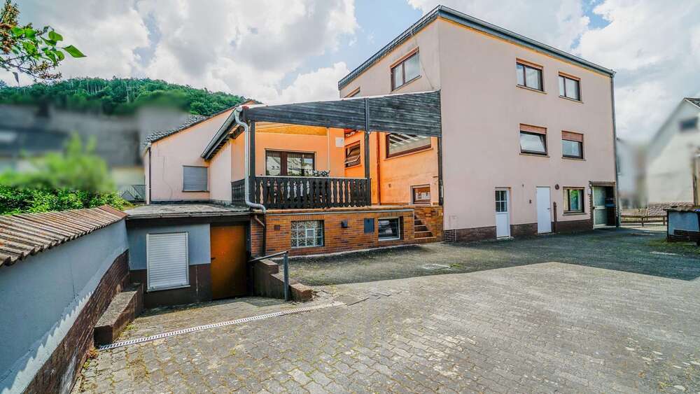 Wohn - und Gewerbeobjekt mit 5 Einheiten in Herborn OT - Mehrfamilienhaus, Wohnhaus Herborn | Angebot:27091203