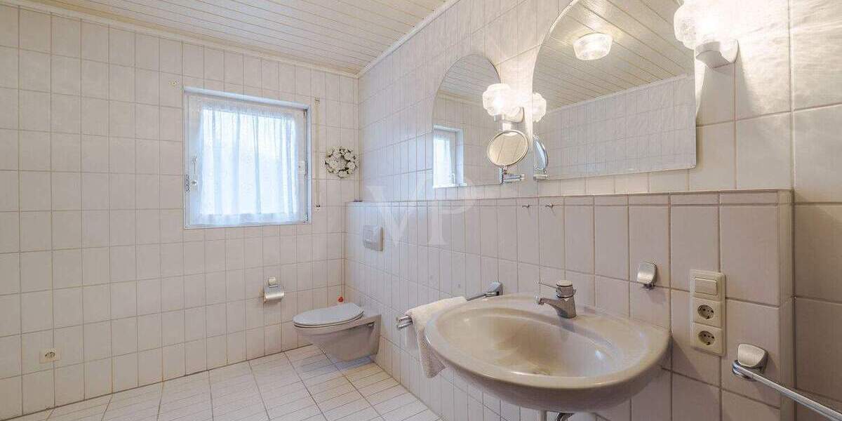 Einfamilienhaus Usingen - 7 Zimmer, 209 m&sup2;, 640.000&euro; | Angebot:25695536