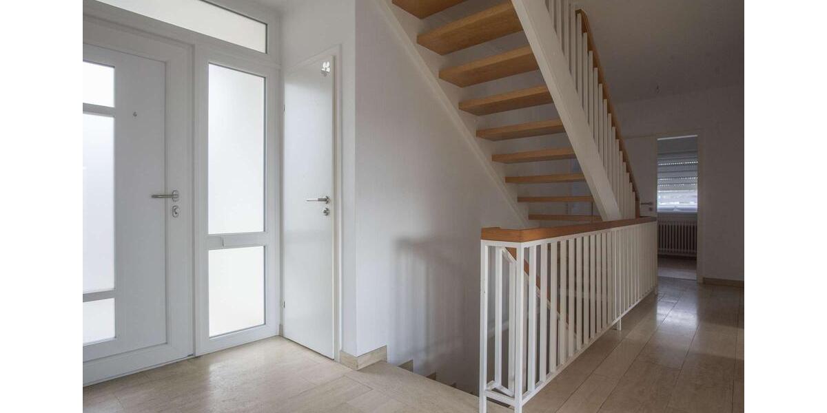 Einfamilienhaus Usingen - 6 Zimmer, 152 m&sup2;, 1.825&euro; | Angebot:25052887