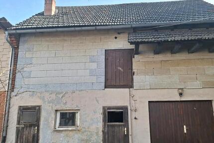 Haus Bad Endbach - 10 Zimmer, 140 m&sup2;, 105.000&euro; | Angebot:26182850