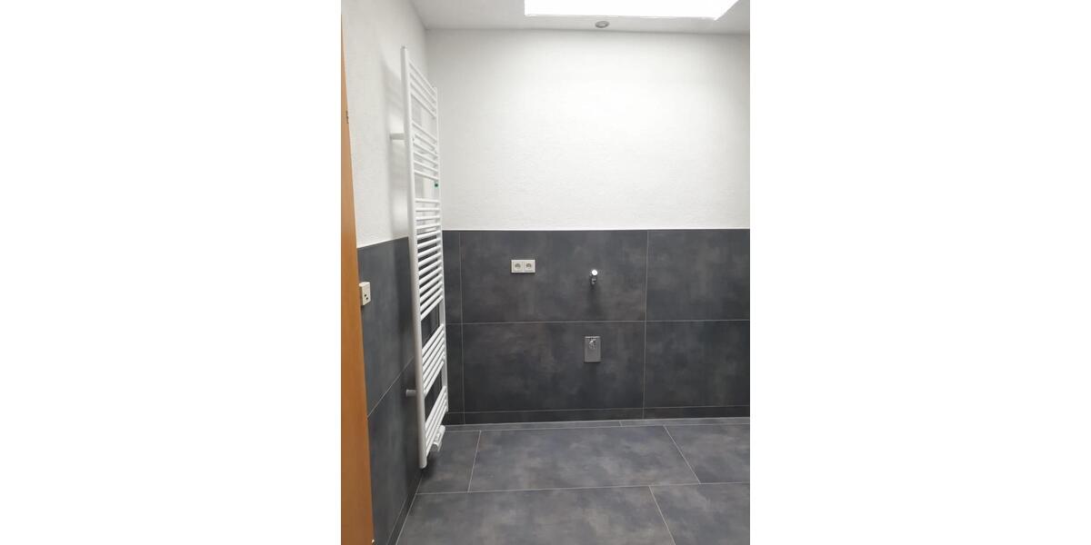 Doppelhaushälfte Dillenburg - 10 Zimmer, 227 m&sup2;, 199.900&euro; | Angebot:25678010