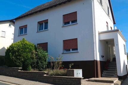 Haus Weilburg - 7 Zimmer, 203 m&sup2;, 279.000&euro; | Angebot:25615802