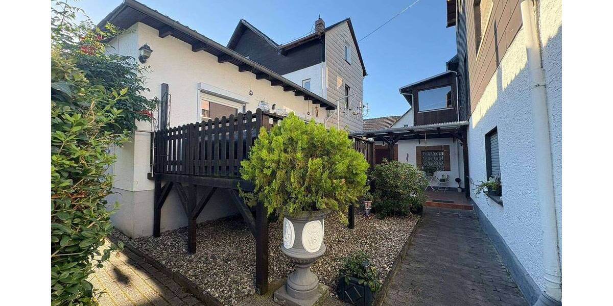 Etagenwohnung Linden Großen-Linden - 3 Zimmer, 120 m&sup2;, 1.200&euro; | Angebot:26723929