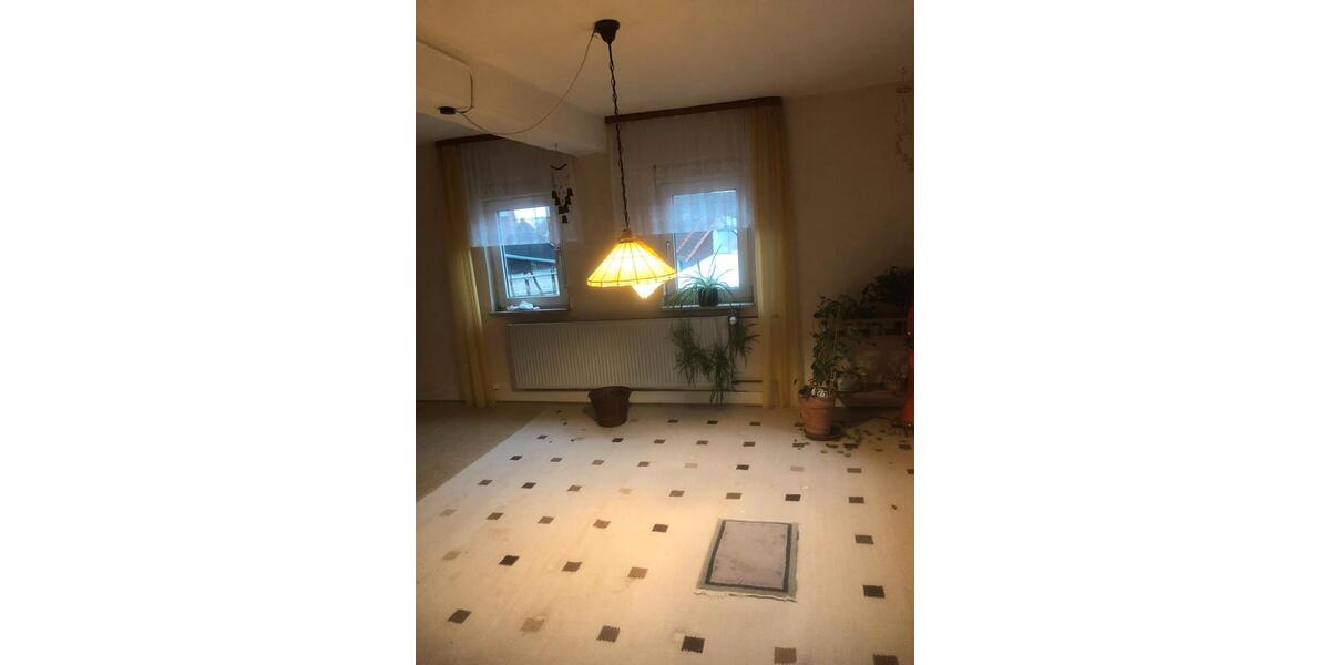 Bauernhaus, Landhaus Butzbach - 6 Zimmer, 125 m&sup2;, 220.000&euro; | Angebot:26041747