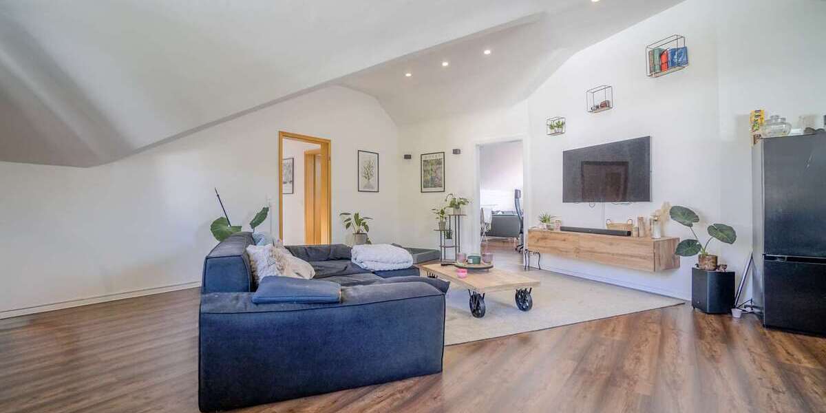 Mehrfamilienhaus in bester Lage - Herborn OT mit Weitblick - Mehrfamilienhaus, Wohnhaus Herborn | Angebot:26738035