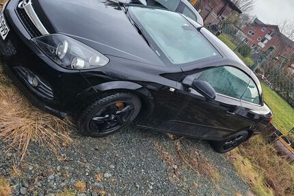 Opel Astra 214.000 km 1.250 &euro; Beselich 65614