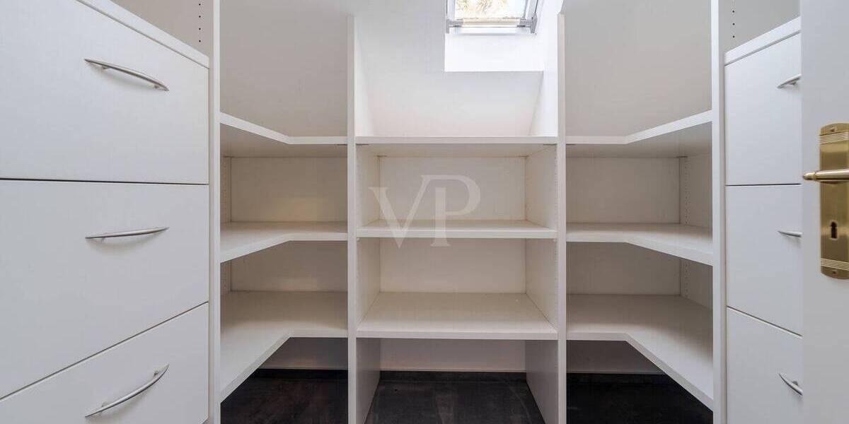 Einfamilienhaus Wehrheim - 8 Zimmer, 227 m&sup2;, 995.000&euro; | Angebot:25742958