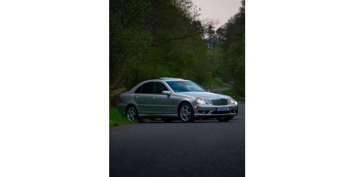 Mercedes-Benz C 32 AMG 197.000 km 11.000 &euro; Hüttenberg 35625