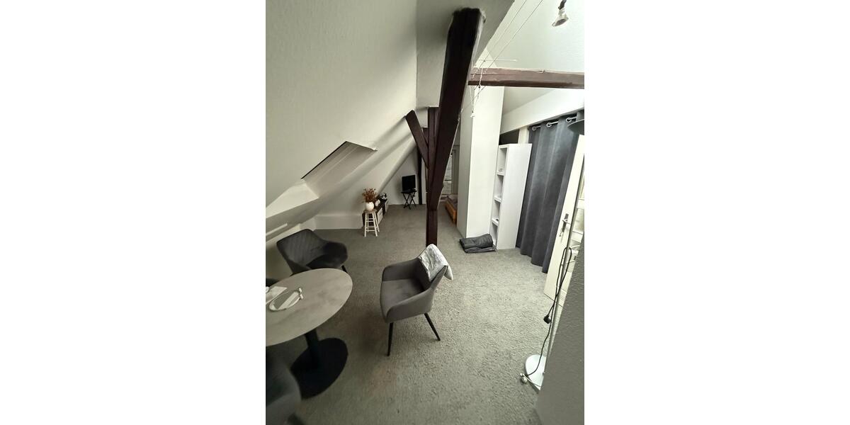 Dachgeschoßwohnung Gießen Allendorf - 1 Zimmer, 50 m&sup2;, 1.100&euro; | Angebot:23312721