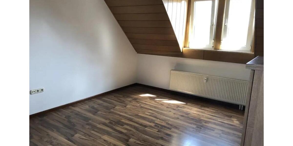 Dachgeschoßwohnung Lahnau - 2 Zimmer, 63 m&sup2;, 630&euro; | Angebot:25420640