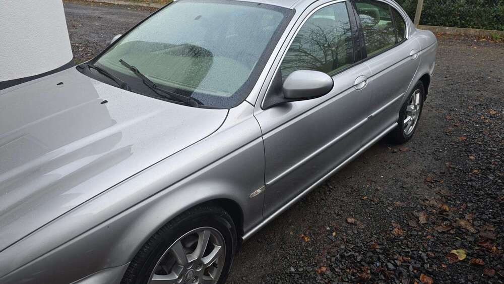 Jaguar X-Type 177.500 km 1.700 &euro; Waldbrunn (Westerwald) 65620