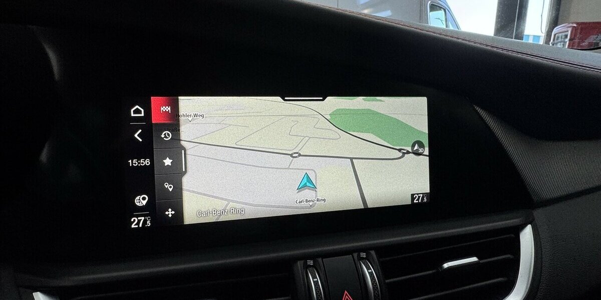 Alfa Romeo Giulia 2.0 Competizione Q4 Turbo Panoramadach 17.100 km 38.460 &euro; Lich 35423