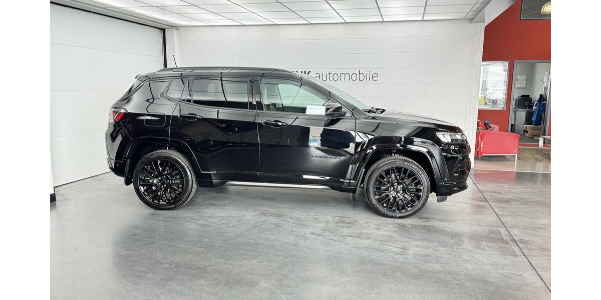 Jeep Compass S Plug-IN Hybrid 4WD 1.Hand Panoramadach 26.460 km 26.950 &euro; Lich 35423