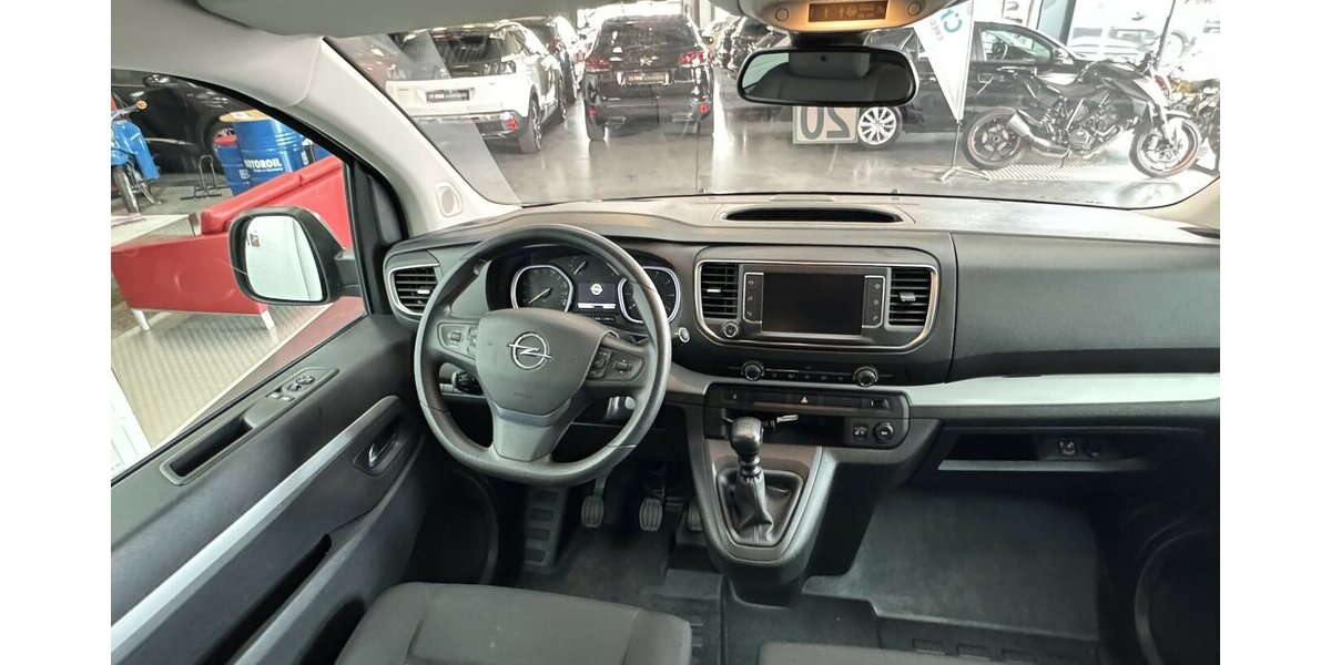 Opel Zafira Life 2.0 D Selection M 1.Hand 9-Sitzer 20.350 km 27.270 &euro; Lich 35423
