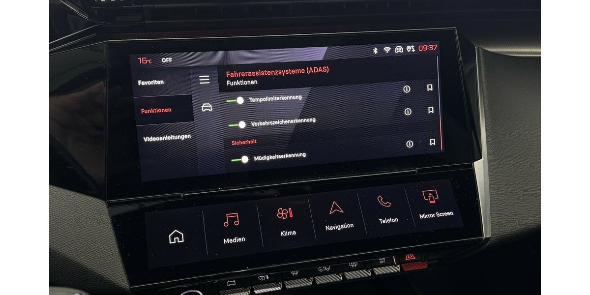 Peugeot 408 GT 130 PureTech EAT8 Focal Panodach 32.000 km 24.120 &euro; Lich 35423